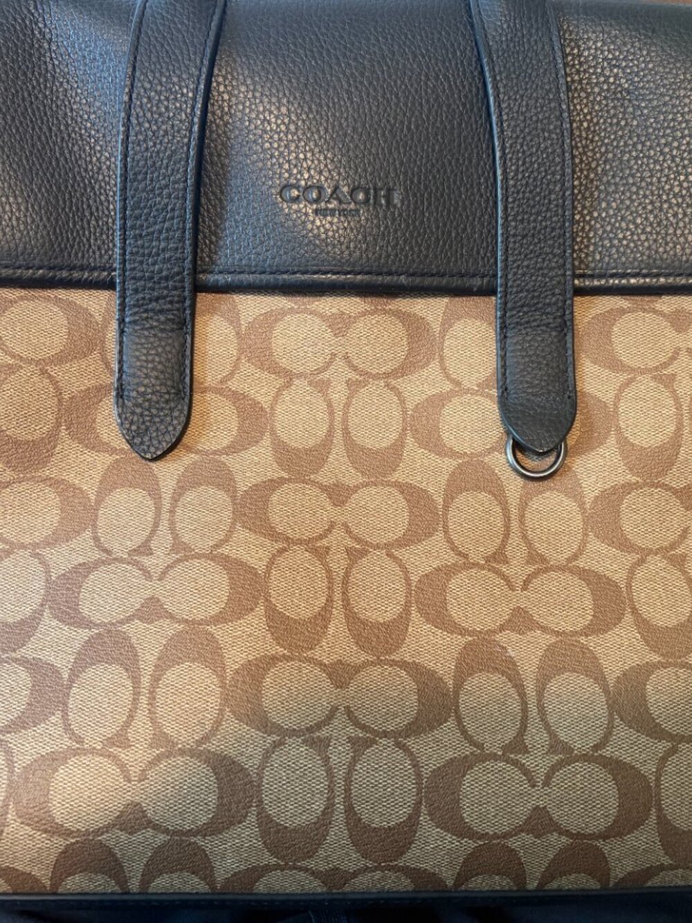 COACH SIGNATURE BRIEFCASE/LAPTOP BAG-Perfect used a few times condition